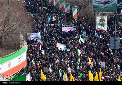 راهپیمایی 22 بهمن در تبریز 