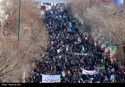 راهپیمایی 22 بهمن در تبریز 