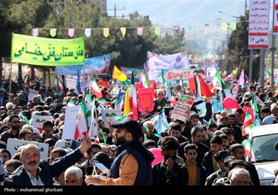 حضور حماسی و معنادار مردم کردستان در جشن انقلاب