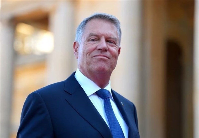 Президент � умынии подал в отставку