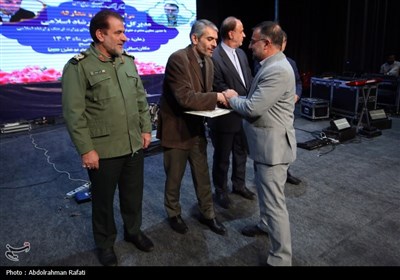 مراسم تکریم و معارفه مدیرکل فرهنگ و ارشاد اسلامی استان همدان
