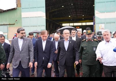 بازدید رئیس جمهور از مجموعه صنعتی شهید محلاتی بوشهر