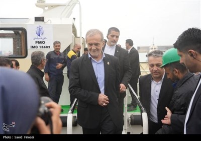 بازدید رئیس جمهور از صدرا و بندر بوشهر
