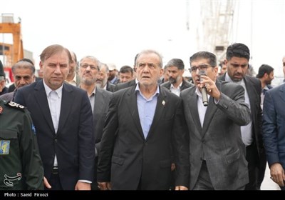 بازدید رئیس جمهور از صدرا و بندر بوشهر