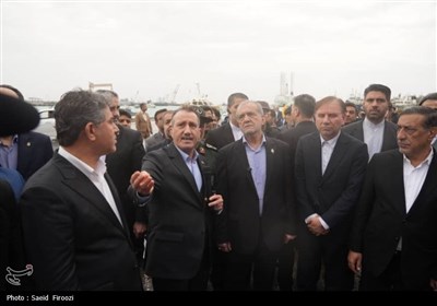 بازدید رئیس جمهور از صدرا و بندر بوشهر