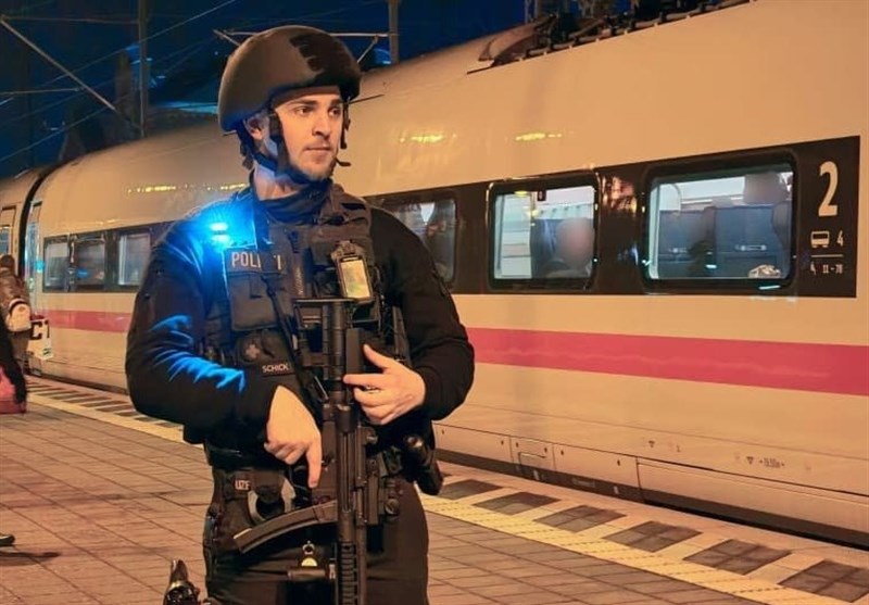 Hundreds Evacuated from German Train After Suspicious Object Found