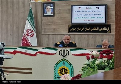 نشست تعامل و هم اندیشی اصحاب رسانه با فرمانده انتظامی خراسان جنوبی