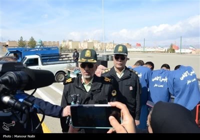 نشست تعامل و هم اندیشی اصحاب رسانه با فرمانده انتظامی خراسان جنوبی