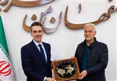 همکاری‌های میان &quot;بارسلونا&quot; و &quot;اصفهان&quot; توسعه می‌یابد