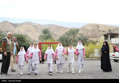 اردوی فرهنگی جهادی در روستاهای محروم بوشهر