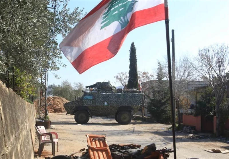 Israeli Army Withdraws from Southern Lebanon, Holds Five Border Positions