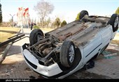 واژگونی خودرو در یکی از میادین اصلی شهر کرمان
