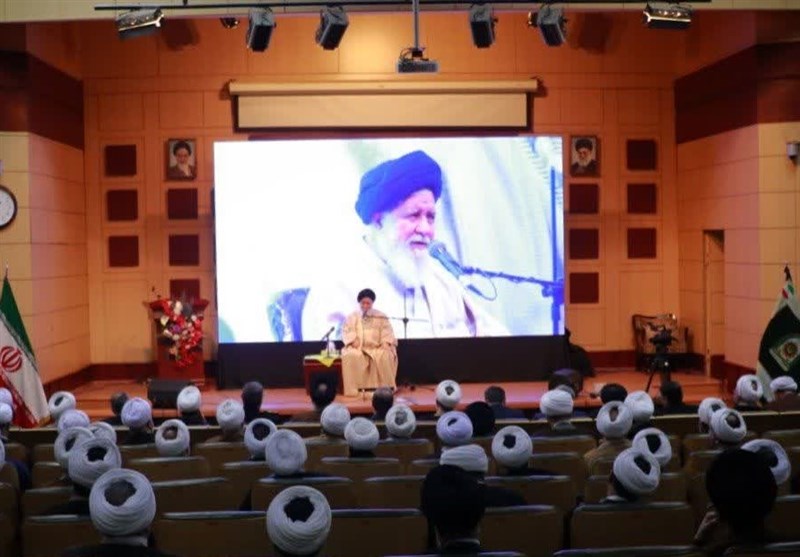 نیروی انتظامی در صف مقدم اجرای حکمرانی دینی قرار دارد