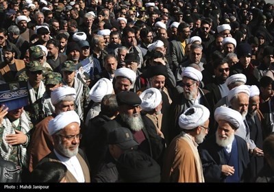مراسم تشییع آیت الله حاج سید مرتضی مستجاب الدعواتی در اصفهان