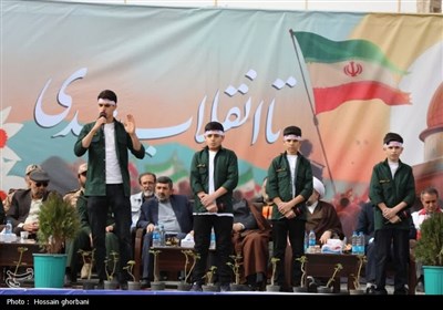 نمایش اقتدار گردان‌های رزمی و بسیجیان بیرجند
