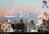نمایش اقتدار گردان‌های رزمی و بسیجیان بیرجند
