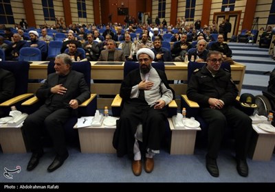 مراسم رونمایی از کتاب فانوسی که افسانه نبود - همدان