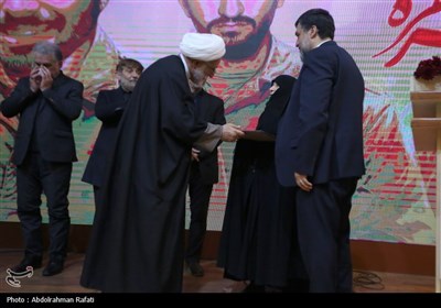 مراسم رونمایی از کتاب فانوسی که افسانه نبود - همدان