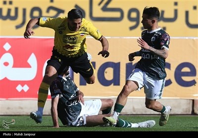 جشنواره گل سپاهان در دربی