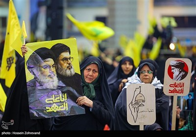 مراسم بزرگداشت شهدای مقاومت در مصلی تهران