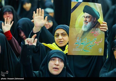 مراسم بزرگداشت شهدای مقاومت در مصلی تهران