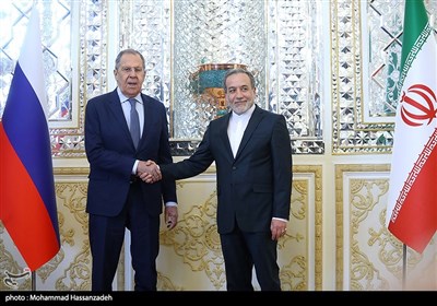 عراقچی: رایزنیها با روسیه به طور مستمر جریان دارد