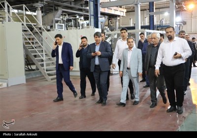 بازدید استاندار کرمان از کارخانجات خودروسازی بم