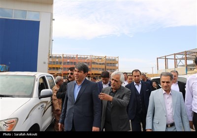 بازدید استاندار کرمان از کارخانجات خودروسازی بم