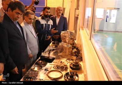 بازدید استاندار کرمان از کارخانجات خودروسازی بم