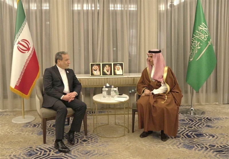 Iran, Saudi Arabia Discuss Regional Developments