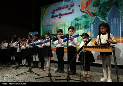 جشنواره شعر کودک و نوجوان دردانه های الوند-همدان