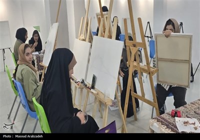 برگزاری کارگاه نقاشی و تصویرسازی &quot;نقش شهر&quot; در بوشهر