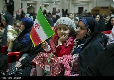 رو نمایی از تقریظ رهبر انقلاب بر کتاب آخرین فرصت