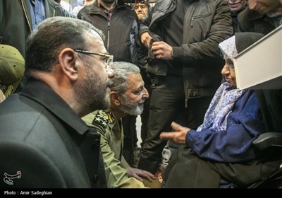 رو نمایی از تقریظ رهبر انقلاب بر کتاب آخرین فرصت