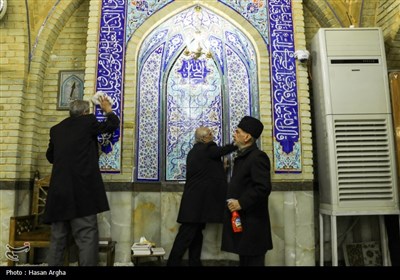 آئین غبارروبی حسینیه اعظم زنجان در آستانه ماه مبارک رمضان