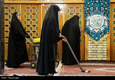آئین غبارروبی حسینیه اعظم زنجان در آستانه ماه مبارک رمضان
