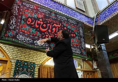 آئین غبارروبی حسینیه اعظم زنجان در آستانه ماه مبارک رمضان