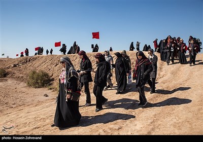 راهیان سرزمین نور