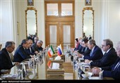 Министры иностранных дел Ирана и России встретились в Тегеране