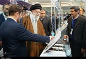 Аятолла Хаменеи наблюдает за достижениями иранских компаний