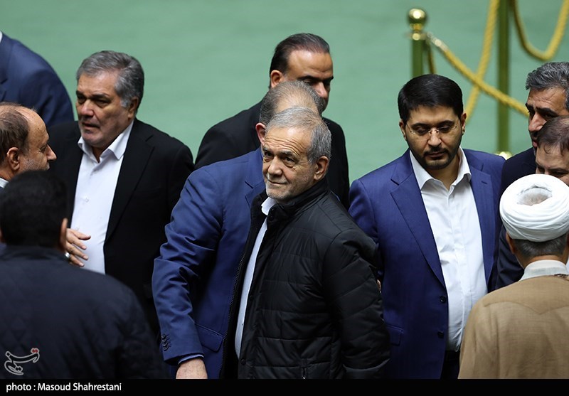 جلسه استیضاح وزیر اقتصاد با حضور رئیس جمهور- عکس خبری تسنیم