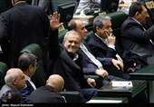 جلسه استیضاح همتی با حضور پزشکیان در مجلس برگزار شد