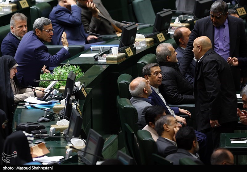 جلسه استیضاح وزیر اقتصاد با حضور رئیس جمهور- عکس خبری تسنیم