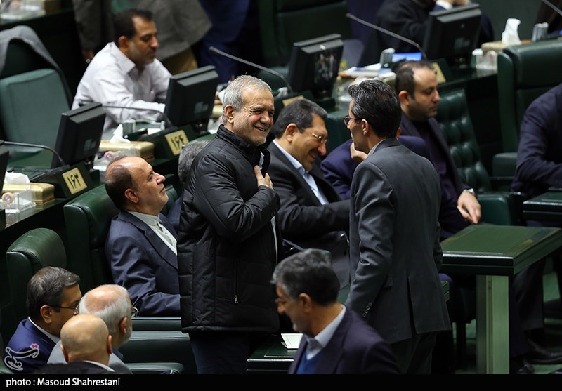 جلسه استیضاح وزیر اقتصاد با حضور رئیس جمهور- عکس خبری تسنیم