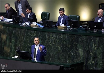 جلسه استیضاح وزیر اقتصاد با حضور رئیس جمهور