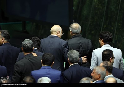 جلسه استیضاح وزیر اقتصاد با حضور رئیس جمهور