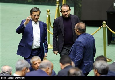 جلسه استیضاح وزیر اقتصاد با حضور رئیس جمهور