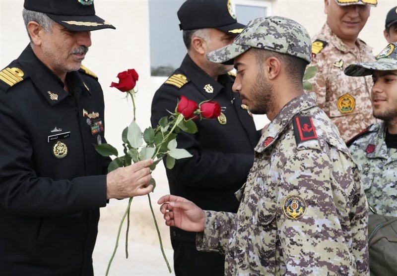 استقبال از سربازان جدیدالورود پایگاه دریایی بوشهر