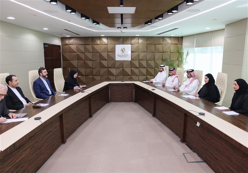 Iran, Qatar Discuss Enhancement of Relations