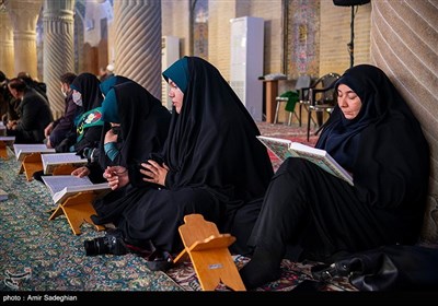 ترتیل خوانی و تفسیر قرآن کریم در مسجد نصیرالملک